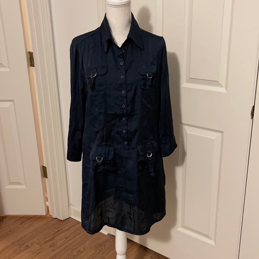 Cute modest 3/4 sleeve top